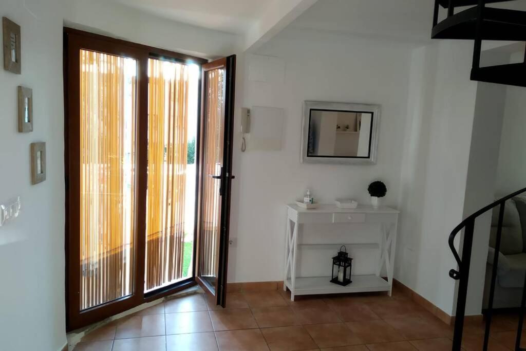 Apartamento Duplex. Muy Tranquilo. Terraza Y Bbq Apartment Denia Exterior photo